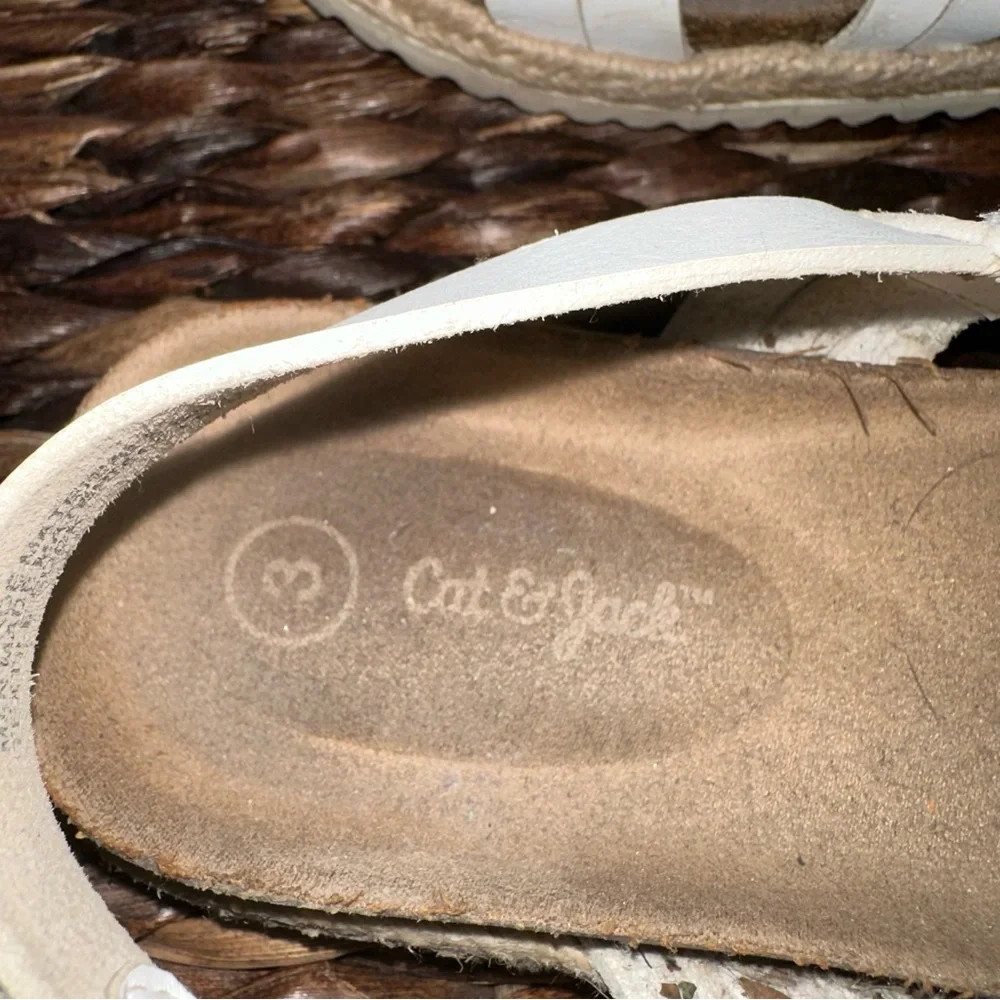 Cat‎ & Jack sandals kids size 3 white